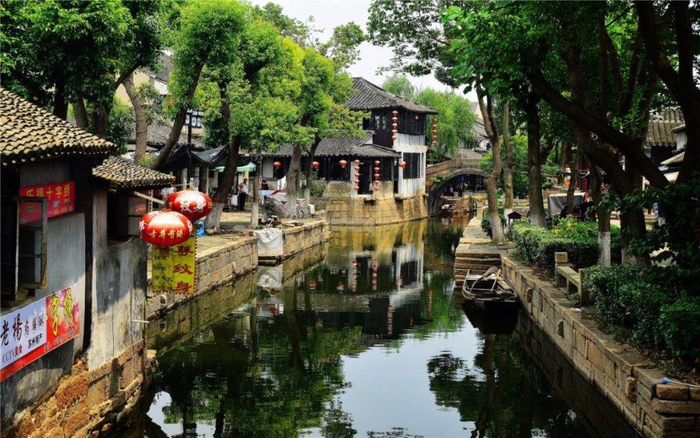 华宇软件接受来自嘉实基金等机构调研